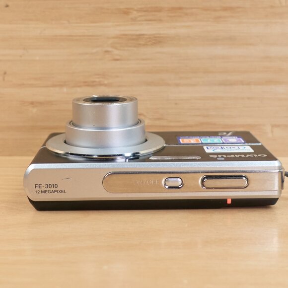 Olympus FE-3010 / 12MP Slim Digital Camera / Compact / Tested & Working - Picture 6 of 10